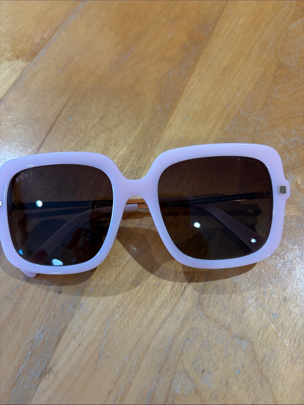 Diff Sandra Polarized Oversized Square Pink Sunglasses